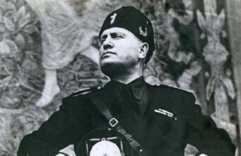 Trùm phát xít Benito Mussolini.
